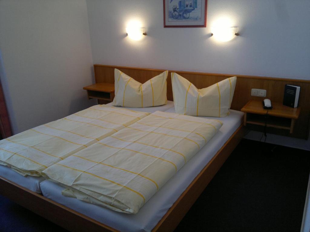 Hotel Zum Schneekopf "Garni" Gehlberg Rom bilde
