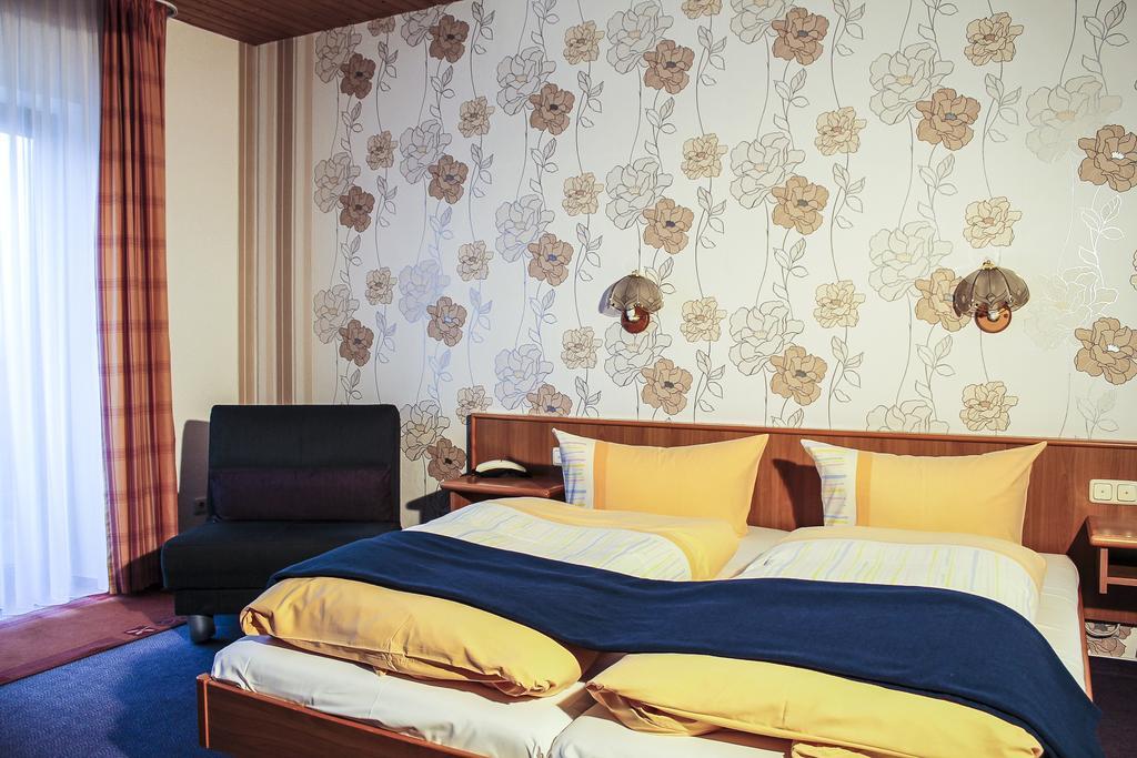 Hotel Zum Schneekopf "Garni" Gehlberg Eksteriør bilde